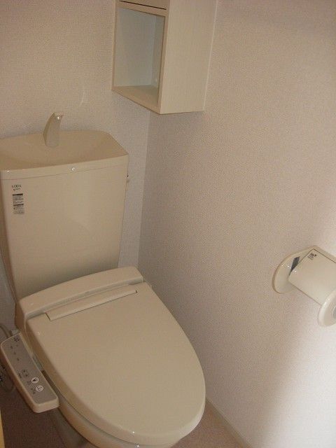 グランデール観音寺Bのトイレ写真