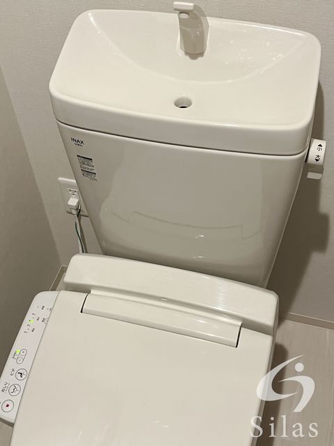 ＪＲ東海道本線 茨木駅 徒歩8分 5階建 築15年のトイレ写真