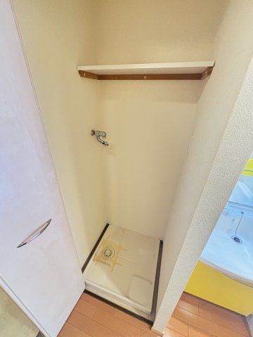 ＪＲ東海道本線 新大阪駅 徒歩3分 15階建 築22年の玄関写真