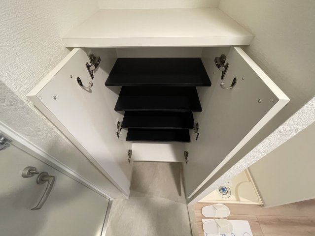 収納　同物件別部屋写真