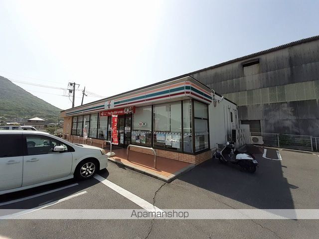 コンビニ　セブンイレブン東高崎店（コンビニ）まで1600m