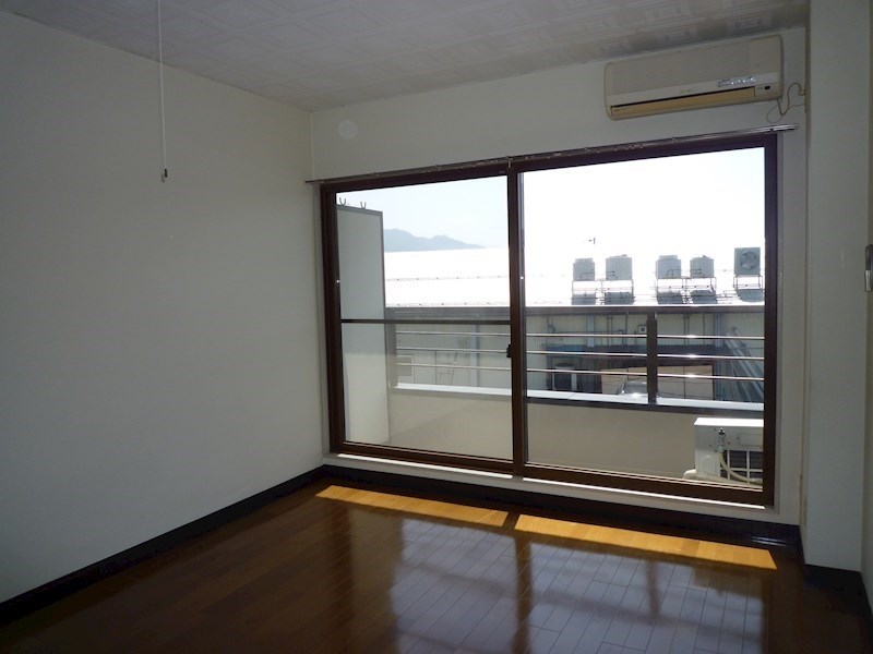 居室・リビング　写真は別部屋です（参考）