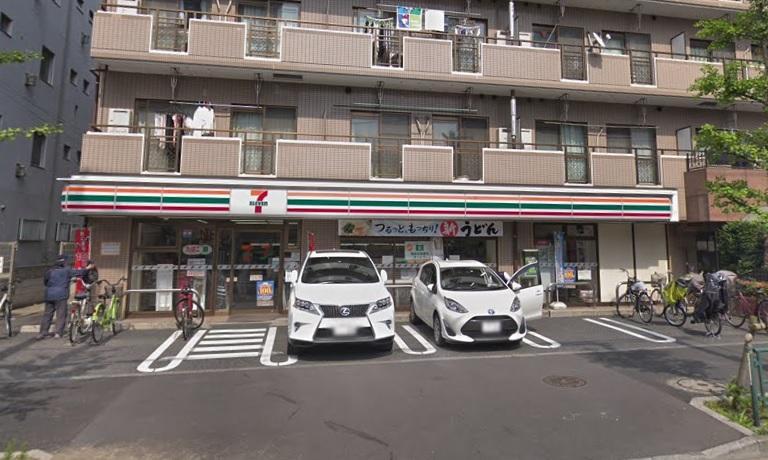 コンビニ　セブンイレブン（コンビニ）まで400m