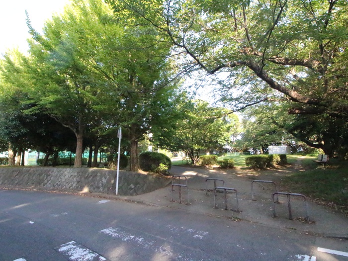公園　岡村公園（公園）まで600m