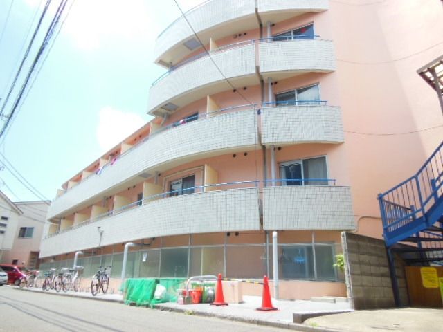 建物外観　☆とっても綺麗な佇まい☆