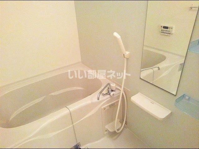 カルム シャンブルの風呂写真