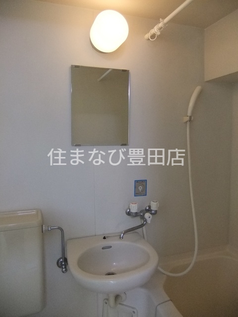洗面設備　リフォーム前