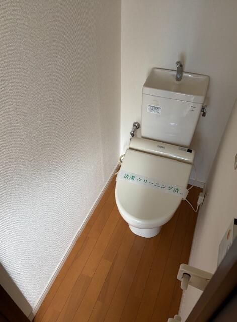 トイレ　トイレもきれいです