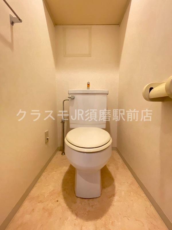 トイレ　清潔感のある爽やかなトイレ。誰もがリラックスできる空間です。