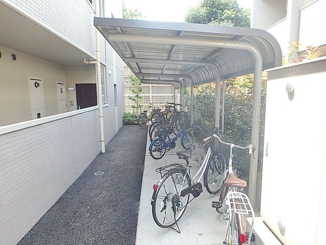 その他共有部分　★屋根付き駐輪場★