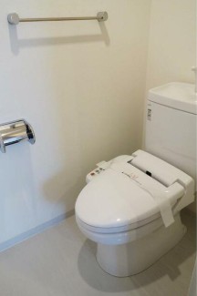 ＪＲ中央線 東中野駅 徒歩10分 10階建 築18年のトイレ写真