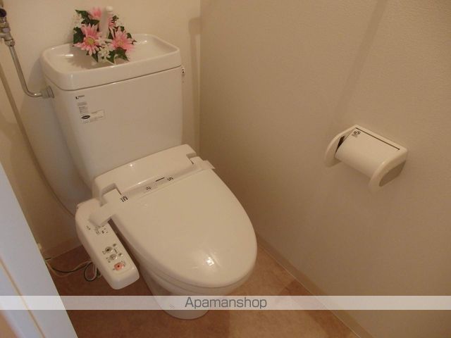 地下鉄東西線 西１８丁目駅 徒歩4分 15階建 築21年のトイレ写真