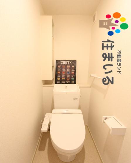 トイレ　※同社同型物件の写真です。