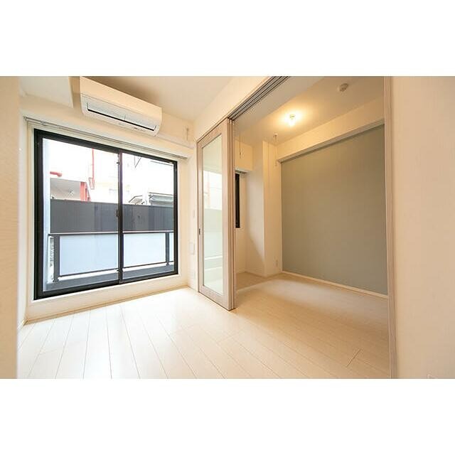 アヴニール三軒茶屋の居間写真