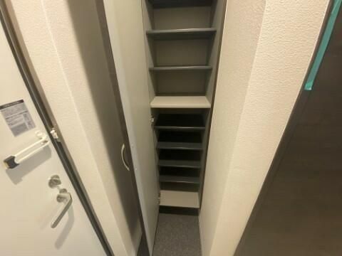 東武野田線 岩槻駅 徒歩17分 3階建 築4年の玄関写真