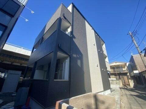 東武野田線 岩槻駅 徒歩17分 3階建 築4年の外観写真