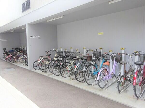 駐車場　駐輪場