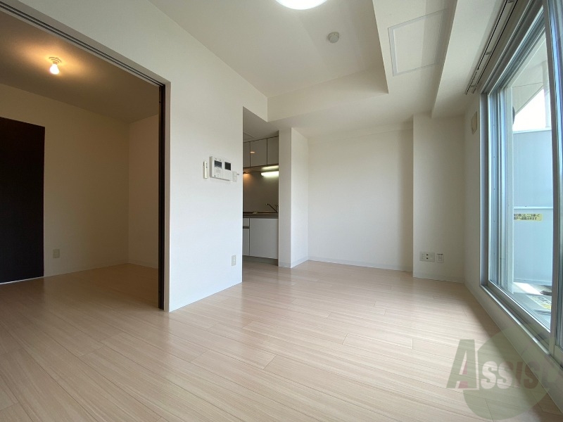 居室・リビング　広くてキレイなお部屋が広がっていて、充実した生活が送れそう。