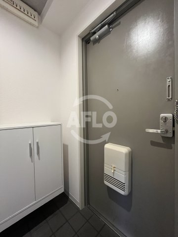 玄関　レクシア上新庄　玄関