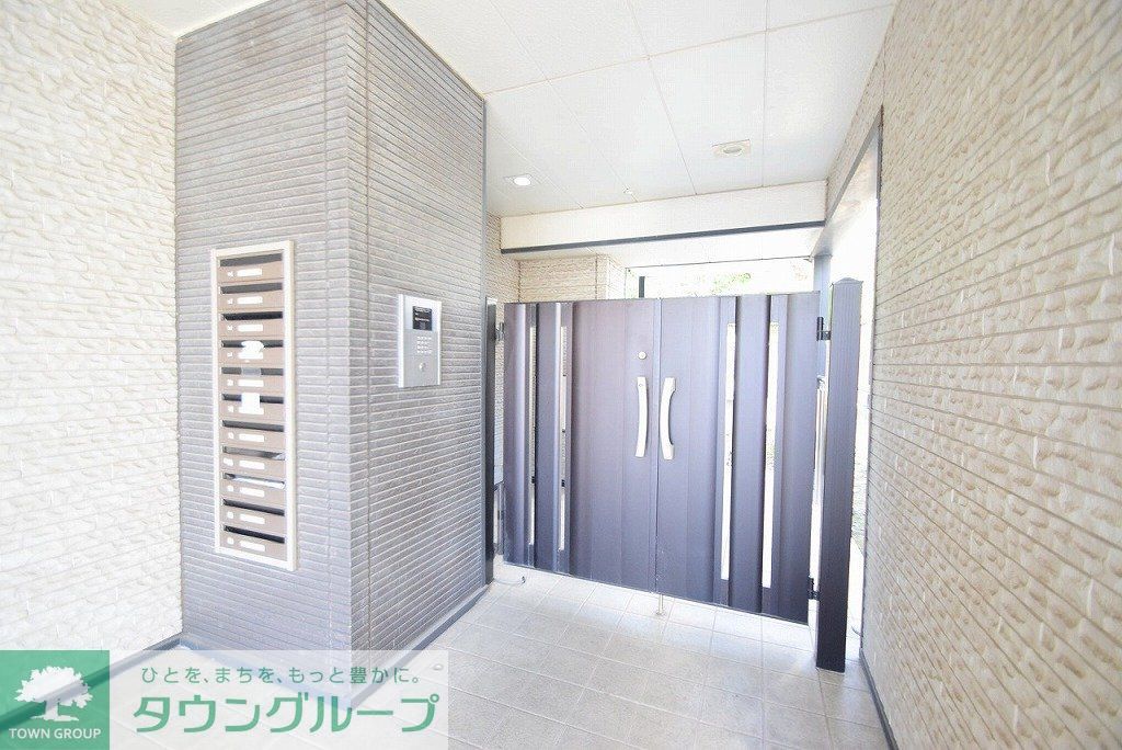 ロビー　現況を優先