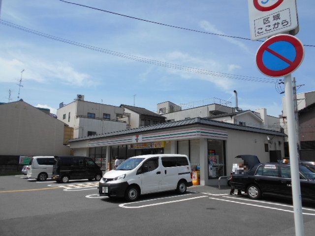 コンビニ　セブン-イレブン京都佐井通丸太町店（コンビニ）まで279m
