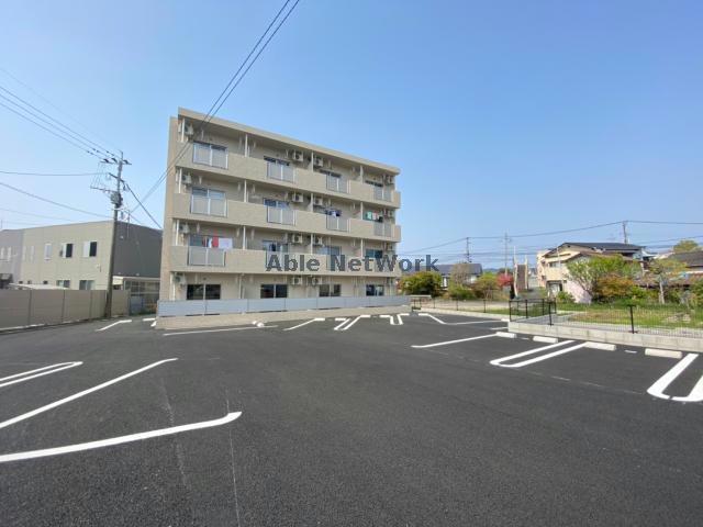 【宇城市松橋町松橋のマンションの駐車場】