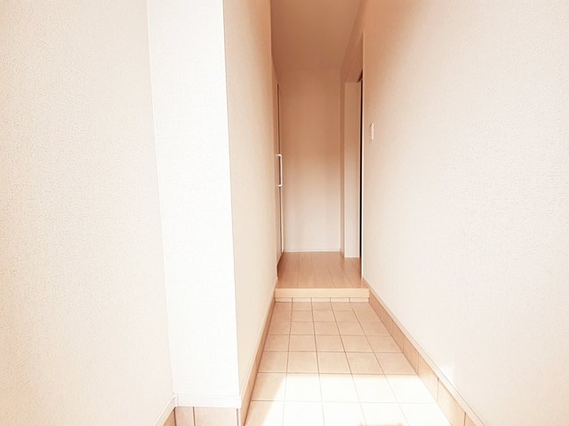 エンペラーIIの玄関写真