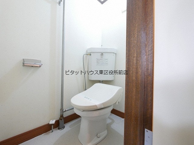 【札幌市東区北十四条東のアパートのトイレ】