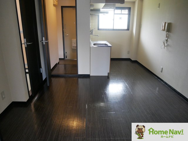 居室・リビング　小型犬1匹のみ飼育可。ネコ不可。