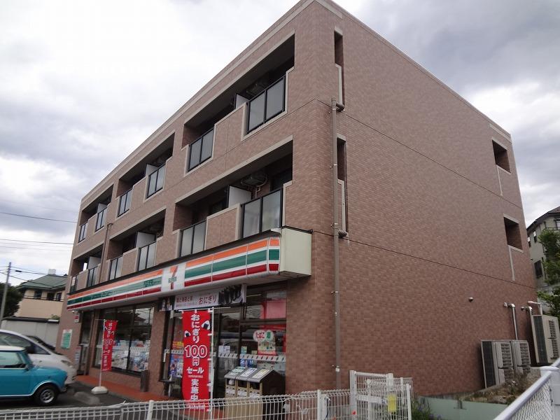 【町田市金井町のアパートのコンビニ】