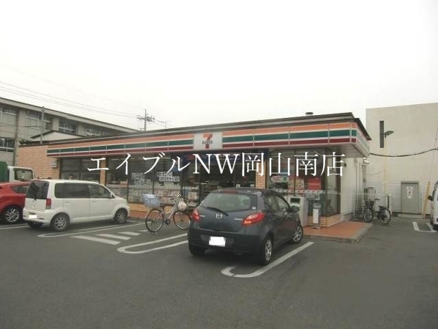 【岡山市中区江崎のアパートのコンビニ】