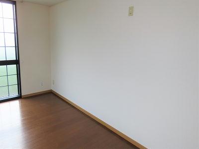 その他　居間に冷蔵庫置き場があります