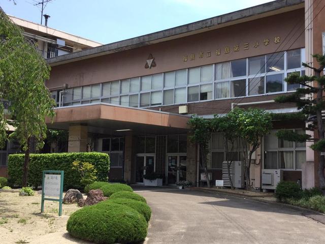 【エステリベラの小学校】