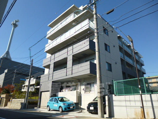 名古屋市瑞穂区佐渡町のマンションの建物外観