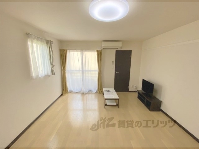 居室・リビング　洋室