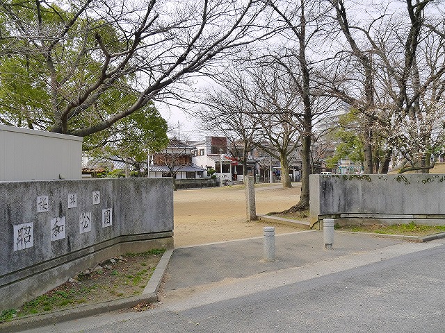 【桜井市大字谷のマンションの公園】