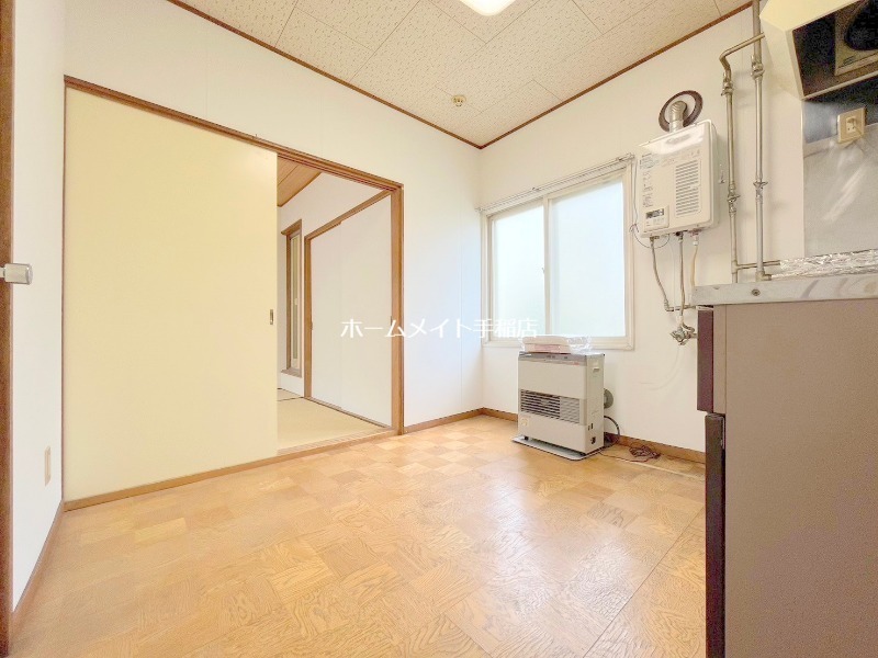 居室・リビング　明るく広々リビングスペース♪