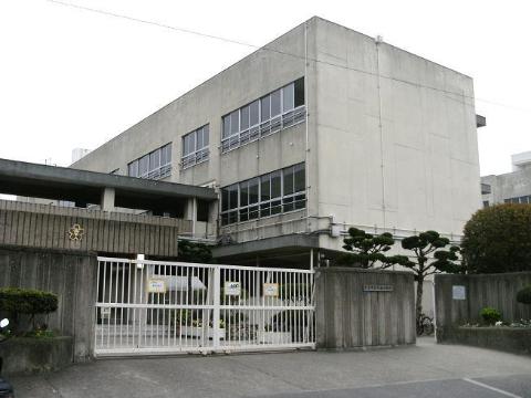 　茨木市立太田小学校（その他　615m）
