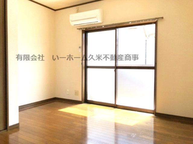 居室・リビング　ゆったり過ごせる居間です