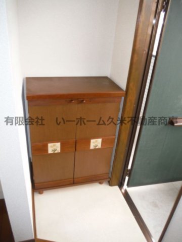 玄関　シューズボックス付きです