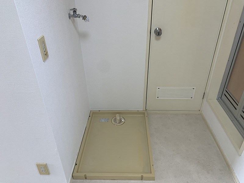 その他部屋・スペース　洗濯機置き場。別室参照