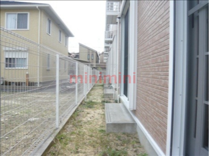 バルコニー　テラス