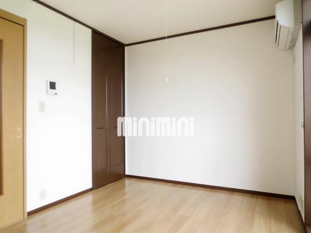 居室・リビング　エアコン完備のお部屋