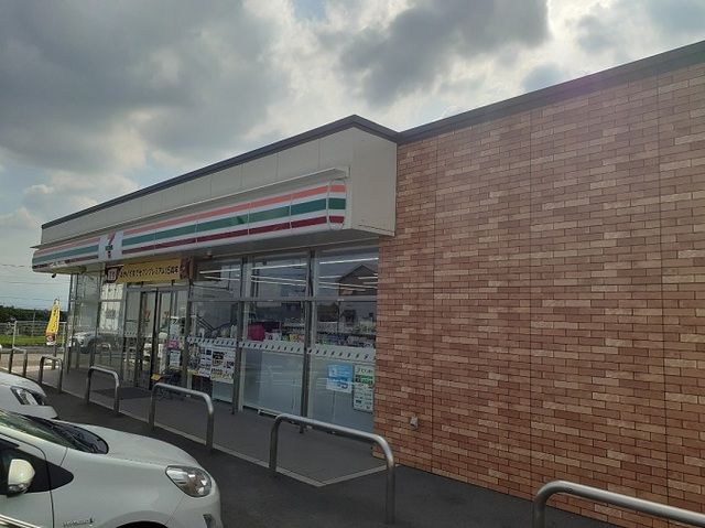 コンビニ　セブンイレブン富士見原之郷店（コンビニ）まで550m