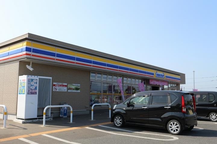 コンビニ　ミニストップ（コンビニ）まで892m