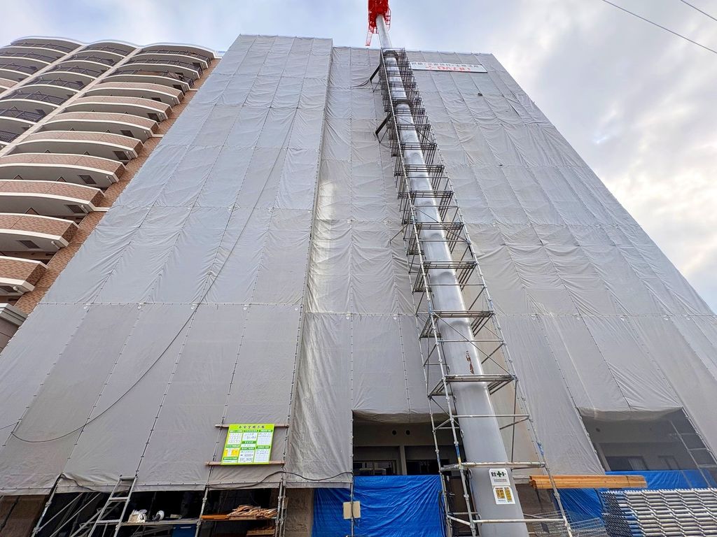 建物外観　駐車場