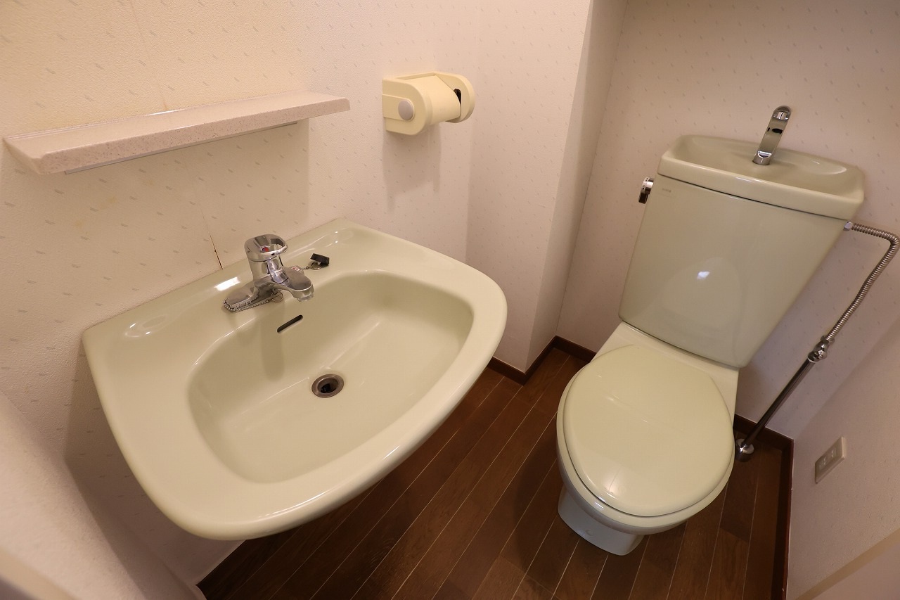 トイレ　トイレ