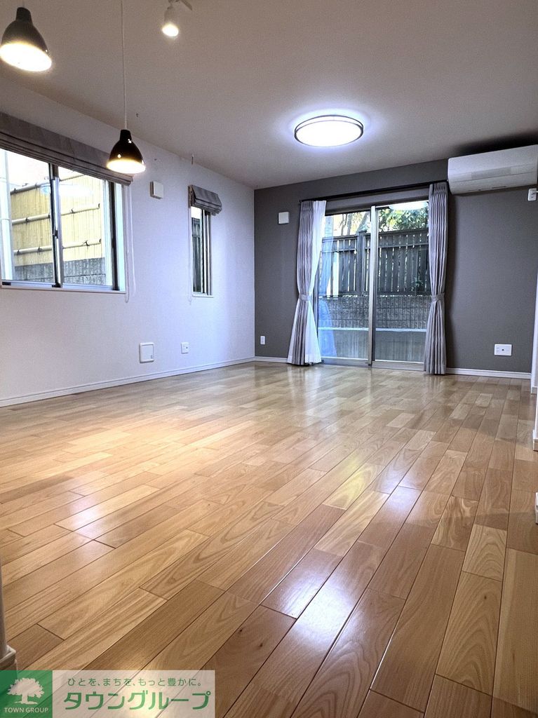 居室・リビング　リビング