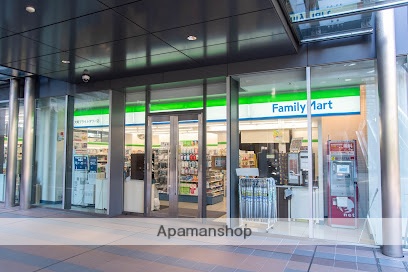 コンビニ　ファミリーマート大崎ブライトタワー店（コンビニ）まで165m