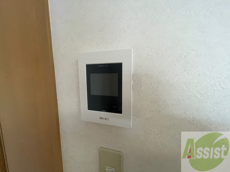 セキュリティ　ＴＶモニター付インターホンです。来客者の顔が見えるので安心！